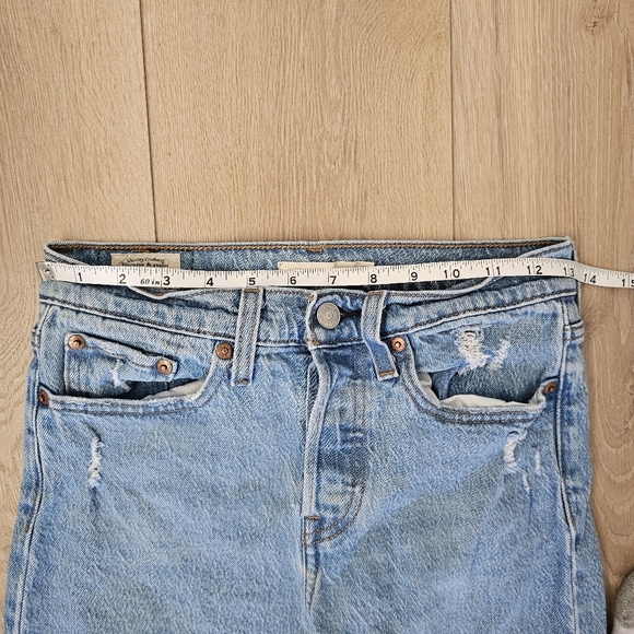 Levi’s Wedgie Icon Fit jeans Jazz Devoted light wash size 25 distressed - Picture 6 of 15